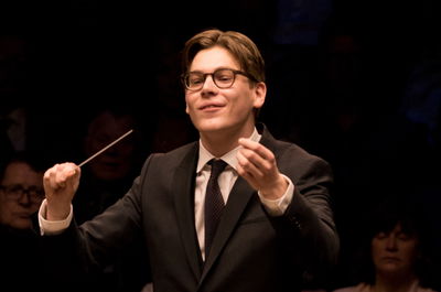 Dirigent Klaus Mäkelä.